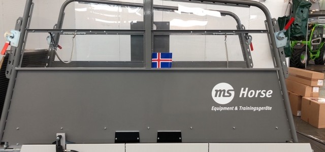 E300A89C-0745-4FCC-91CD-63C16A391518